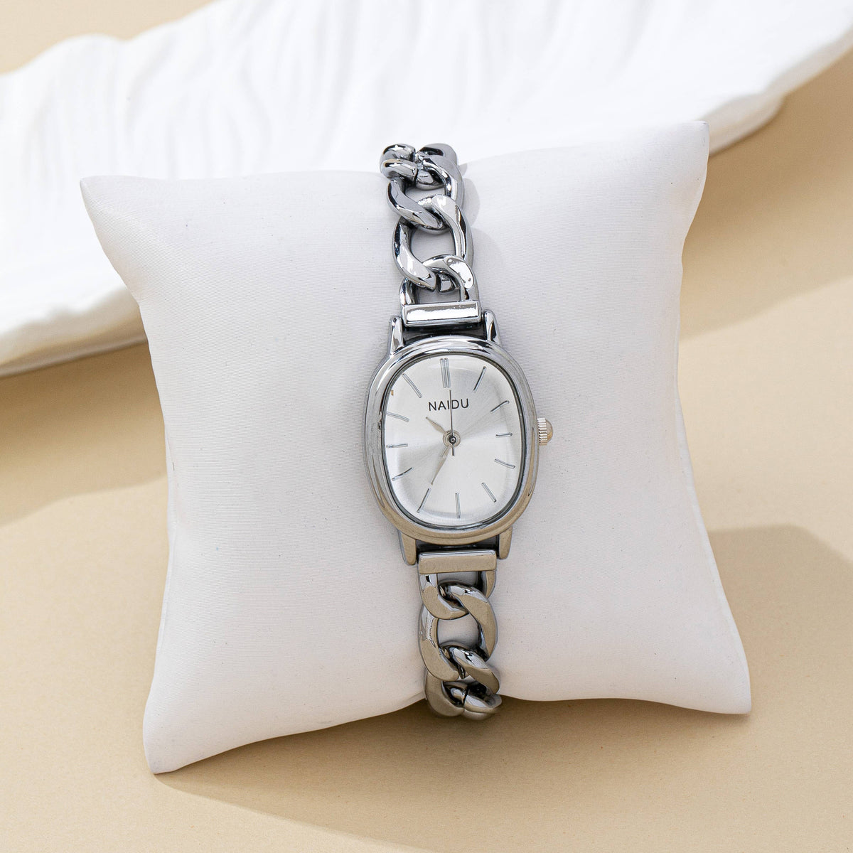 OVAL FACE LINK CHAIN BRACELET WATCH | 80W002