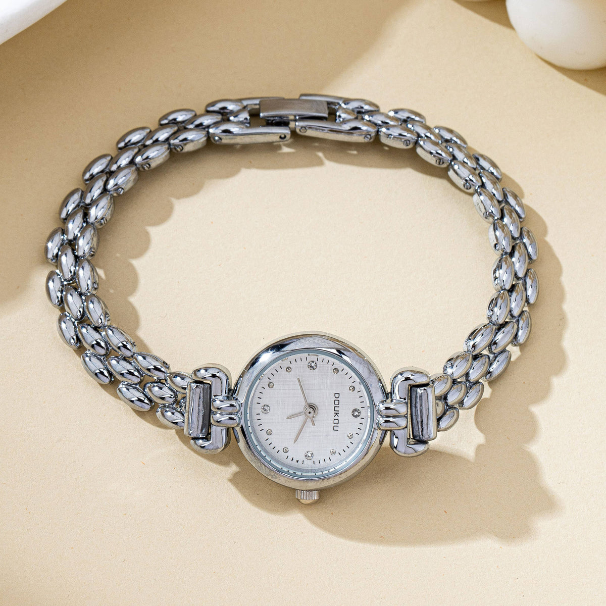 ROUND DIAL OVAL BAND BRACELET WATCH | 80W001